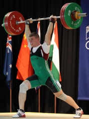 Simon Bence (85 kg) lökés gyakorlata